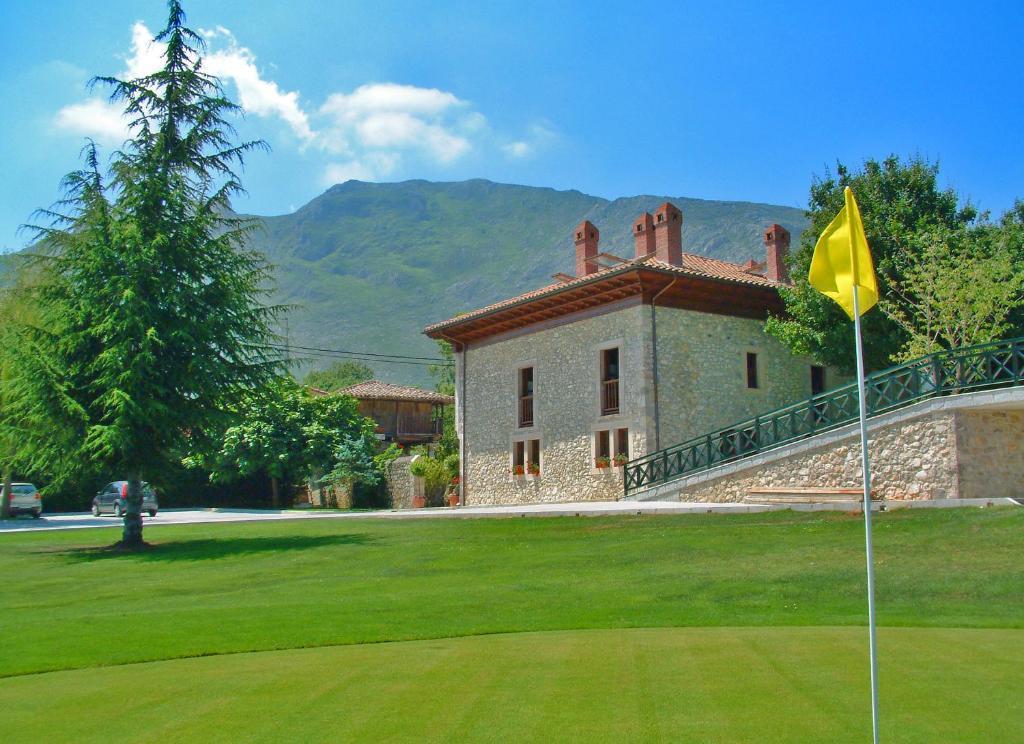 Hotel Aldama Golf Quintana de Llanes ภายนอก รูปภาพ