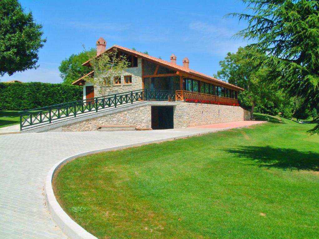 Hotel Aldama Golf Quintana de Llanes ภายนอก รูปภาพ